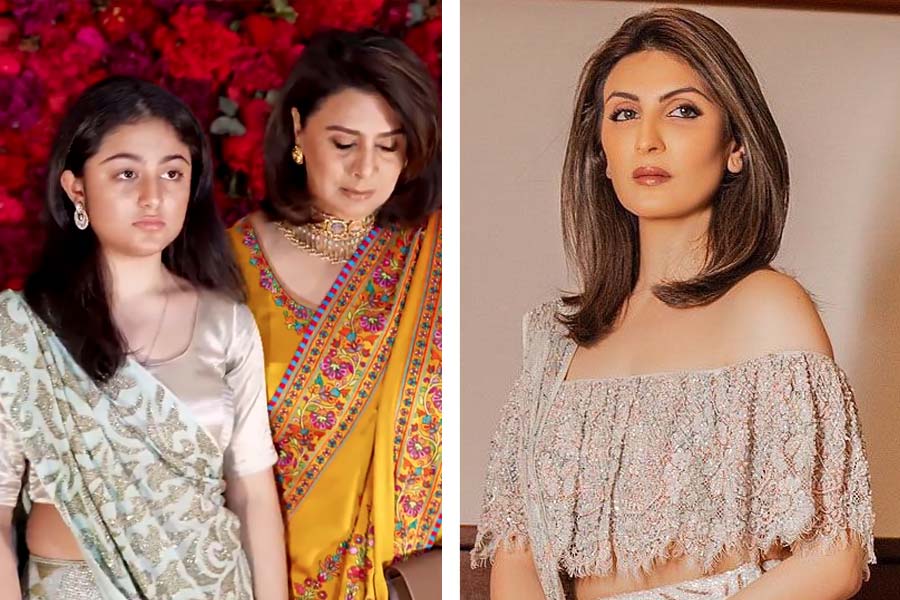 pushing Neetu Kapoor