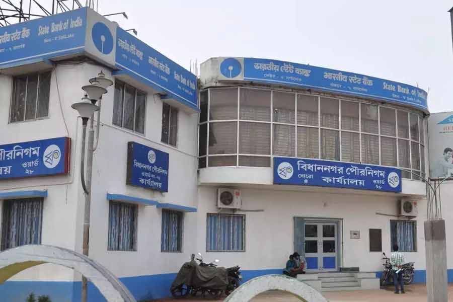 Complain against a Local councilor of Bidhannagar for threating a BJPleader