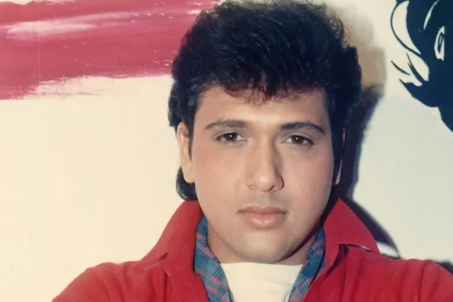 এক সাক্ষাৎকারে গোবিন্দ জানিয়েছিলেন, আশির দশকে তাঁর কেরিয়ারে এমন সময় এসেছিল যখন একসঙ্গে ৭০টি ছবিতে অভিনয়ের প্রস্তাবে রাজি হয়েছিলেন তিনি। তবে ৭০টি ছবিতে তিনি অভিনয় করতে রাজি হলেও বাস্তবে সব ছবির শুটিং হয়নি। কোনও কোনও ছবির কাজই শুরু হয়নি বলে দাবি করেন অভিনেতা। 