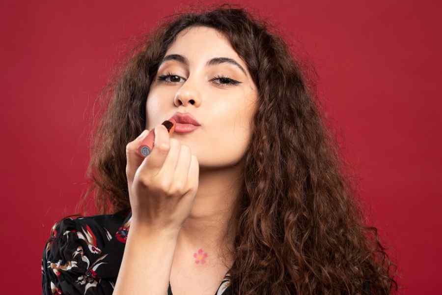 These are the 5 Harmful Lipstick Ingredients you need to avoid