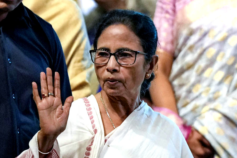 চা বাগান নিয়ে রাজ্য সরকারের নতুন নীতির কথা ঘোষণা করলেন মুখ্যমন্ত্রী মমতা বন্দ্যোপাধ্যায়।