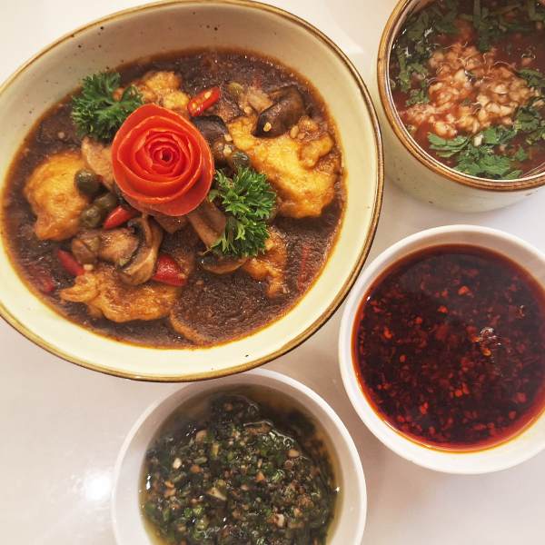 আর্সালানের চিনা খাবার। 