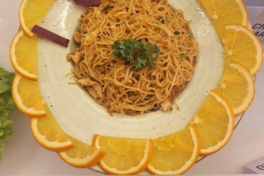 বিরিয়ানির সঙ্গে আর্সালান পরিবেশন করবে চাউমিনও।