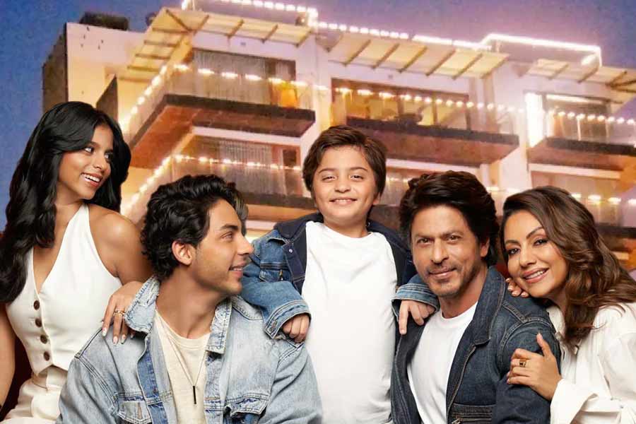 Shah Rukh Khan is moving out from his house Mannat to a new Pali Hill house with his family