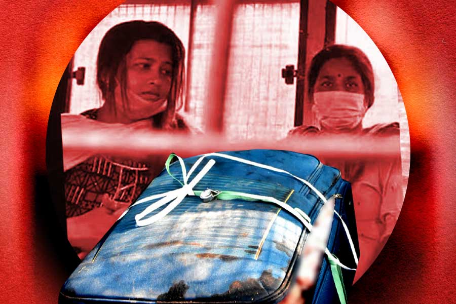 Trolley case: Ex-husband stunned by the death of Sumita Ghosh dgtld