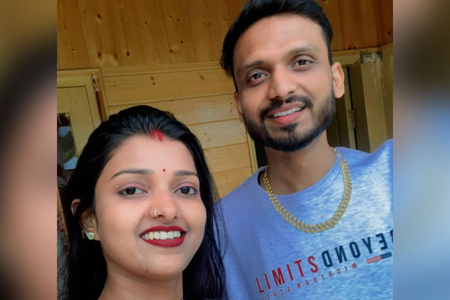 3 YouTubers verbal brawl among each other regarding extra marital affair