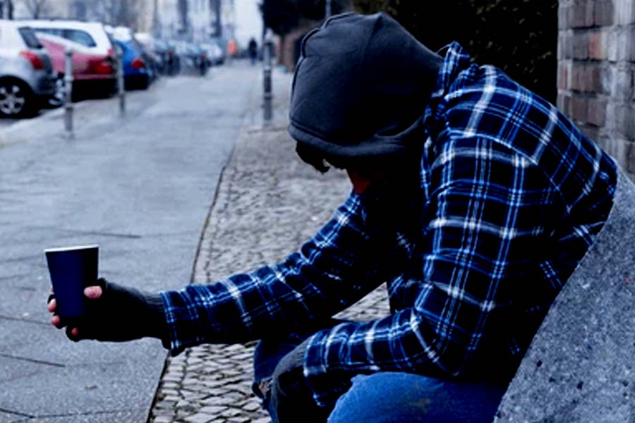 They go to beg in luxury cars, keep make up artists, Newlywed MBBS woman exposed in-laws source of income dgtl