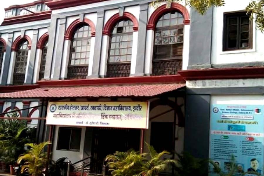 Four students from Indore College expelled for locking teachers dgtl