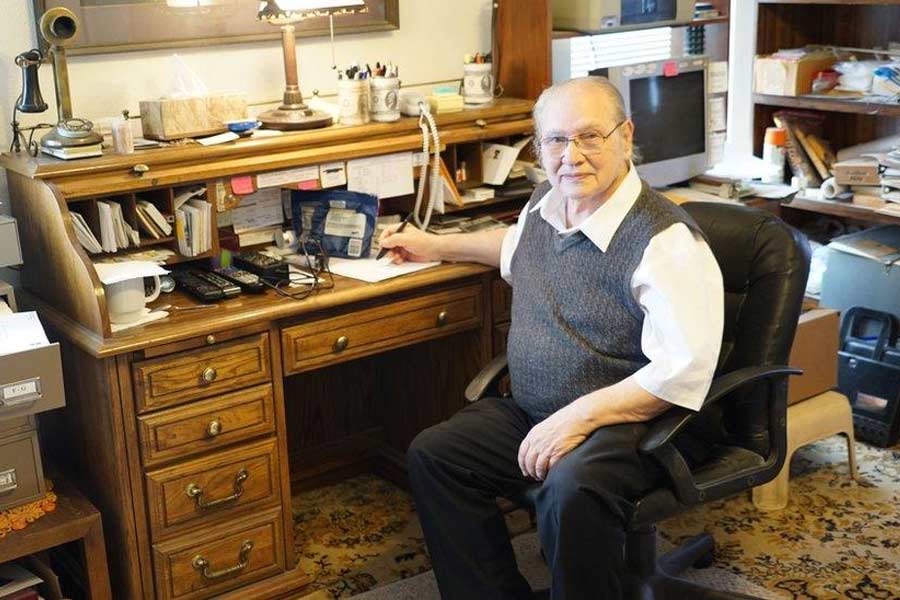 Ronald Wayne, who once owned a 10% stake in Apple Company would have been the second-richest person in the world today 