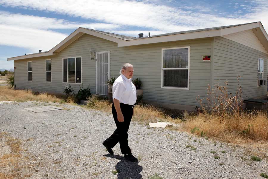 Ronald Wayne, who once owned a 10% stake in Apple Company would have been the second-richest person in the world today 