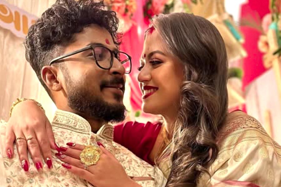 Bengali actress Ahona Dutta got married with her boyfriend Dipankar one year ago