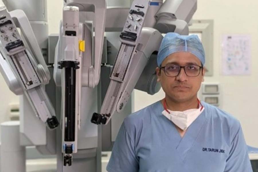 Apollo Cancer Centre Kolkata Performs India’s first Robotic Surgery for Rare Crossed Fused Ectopic Kidney dgtl