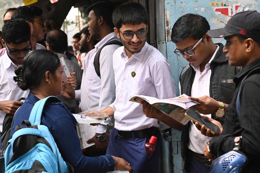 West Bengal Education Department seeks report from every school about number of students and vacancy of teachers dgtl