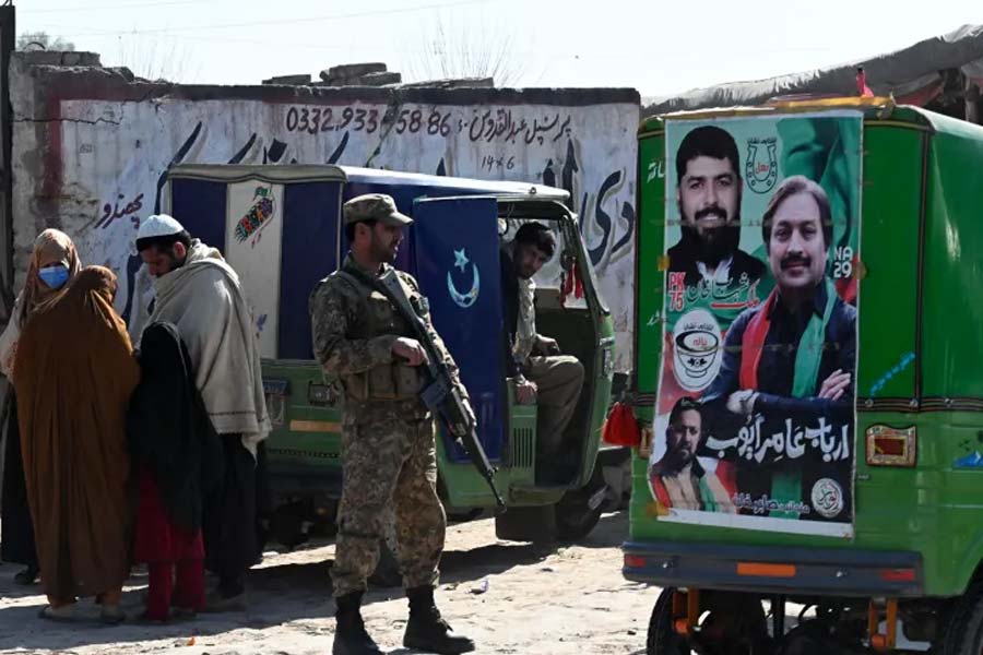 Pakistan army officers get high salary amid severe economic crisis