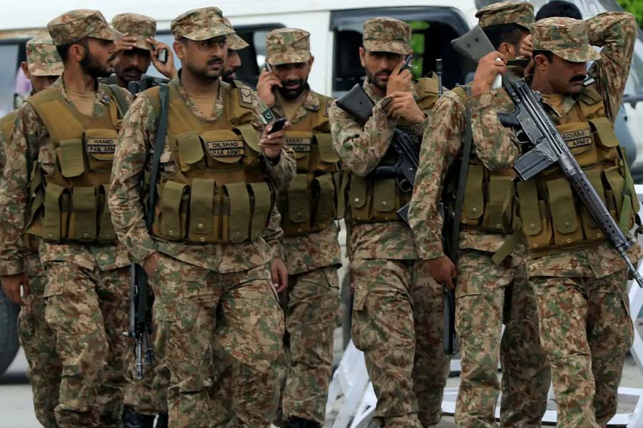 Pakistan army officers get high salary amid severe economic crisis
