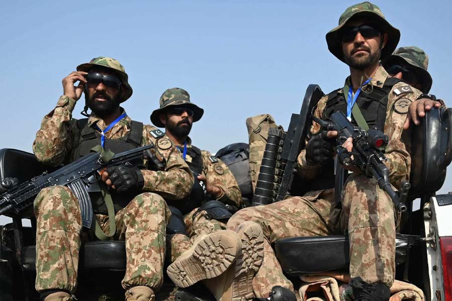 Pakistan army officers get high salary amid severe economic crisis