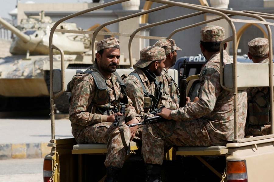 Pakistan army officers get high salary amid severe economic crisis