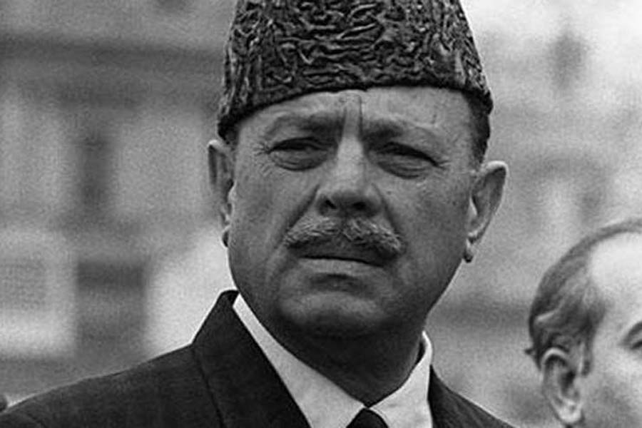 Pakistan army officers get high salary amid severe economic crisis