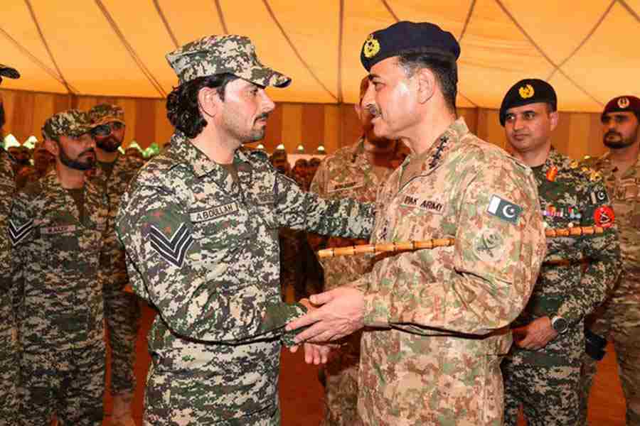 Pakistan army officers get high salary amid severe economic crisis