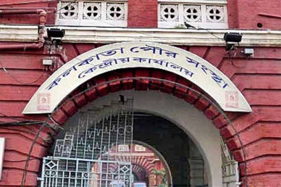 Kolkata Municipality Authority ordered employees not to keep hold on any files without specific reason