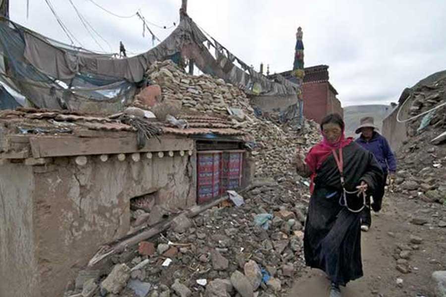 Earthquake hits Tibet near Nepalese border, Tremors felt at several parts of India also dgtl