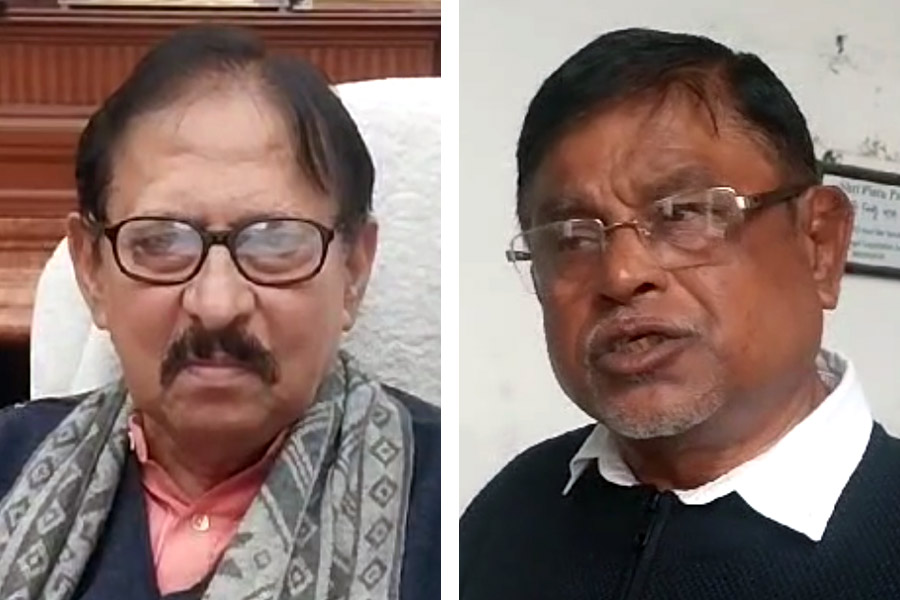 Speaker Biman Banerjee spoke to MLA Manik Bhattacharya about the medical bill dgtl