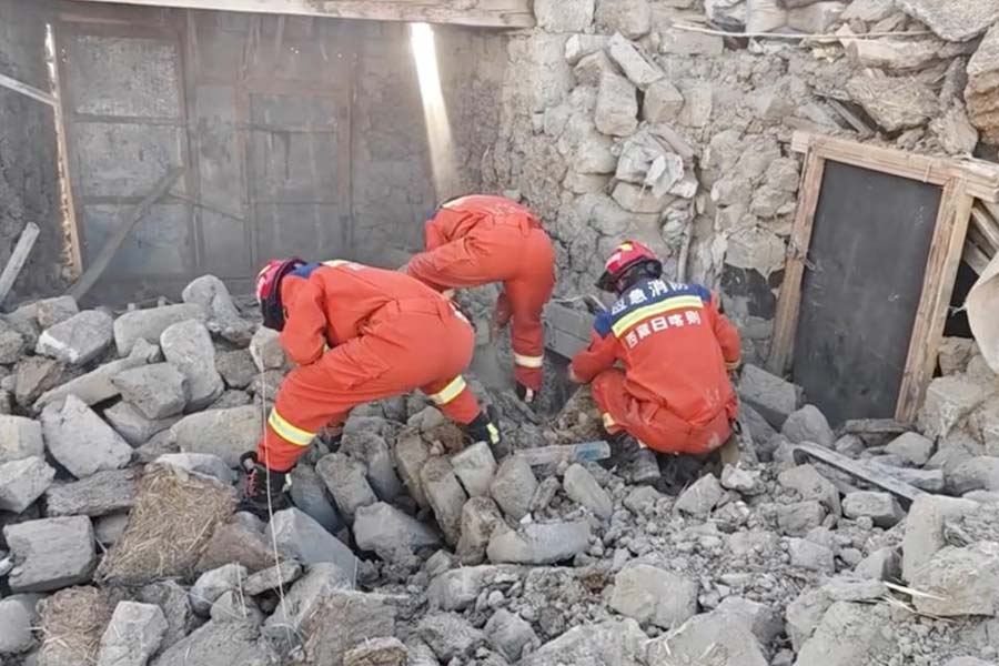 Pictures of Tibet after powerful earthquake hit the region