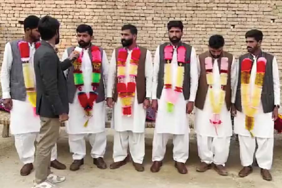 Six brothers in Pakistan recently got married to six sisters in a joint ceremony