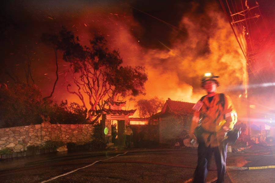 Images of wildfire around Los Angeles and details of the disaster