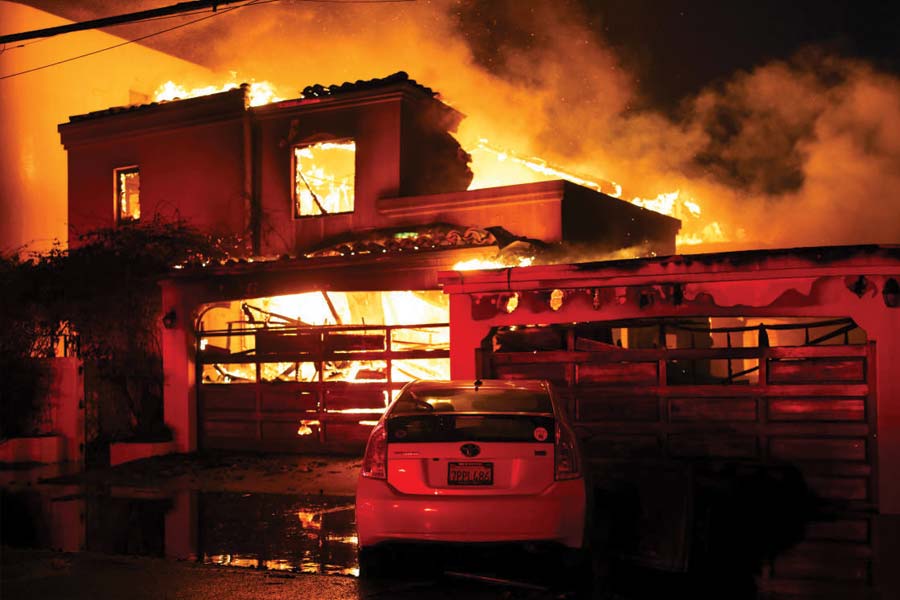 Images of wildfire around Los Angeles and details of the disaster