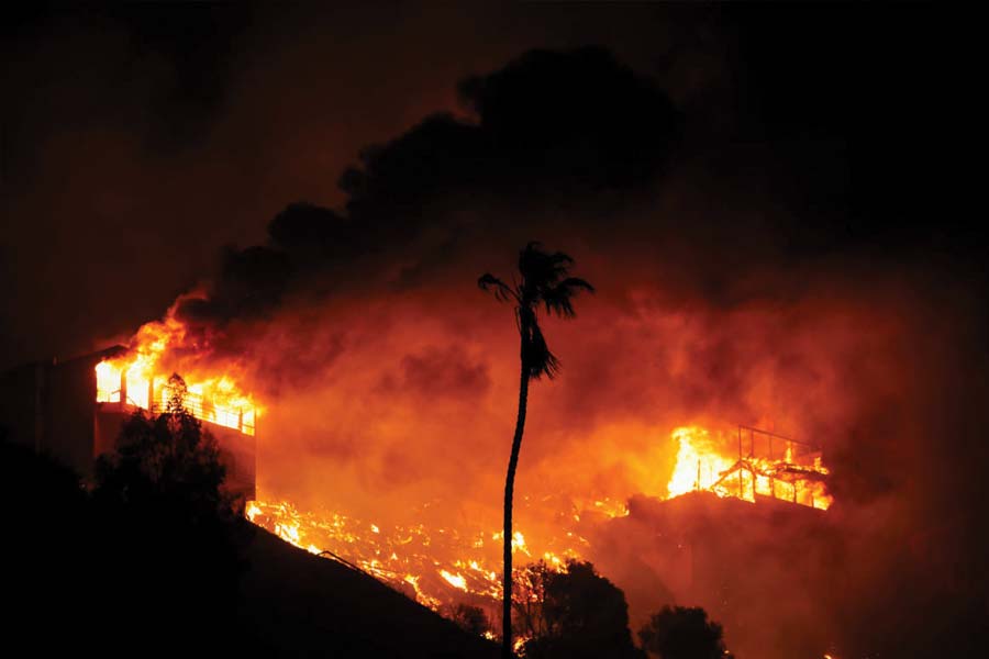 Images of wildfire around Los Angeles and details of the disaster