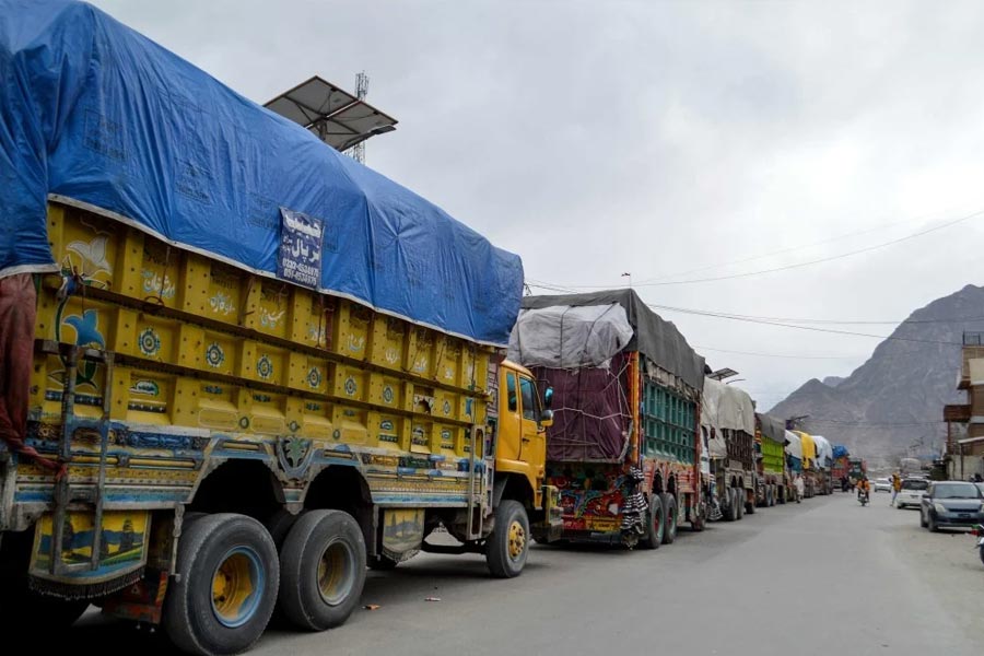 China Pakistan trade stopped due to sit on protest against power outage in POK 