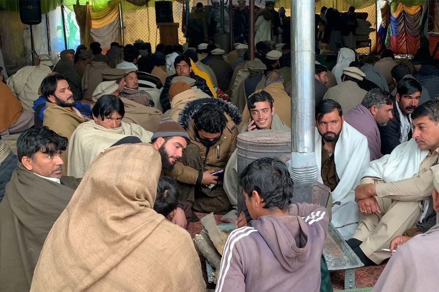 China Pakistan trade stopped due to sit on protest against power outage in POK 