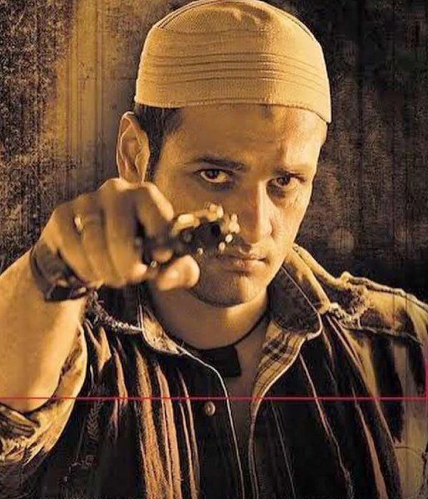 শুটআউট অ্যাট লোখন্ডওয়ালার চরিত্রে রোহিত।