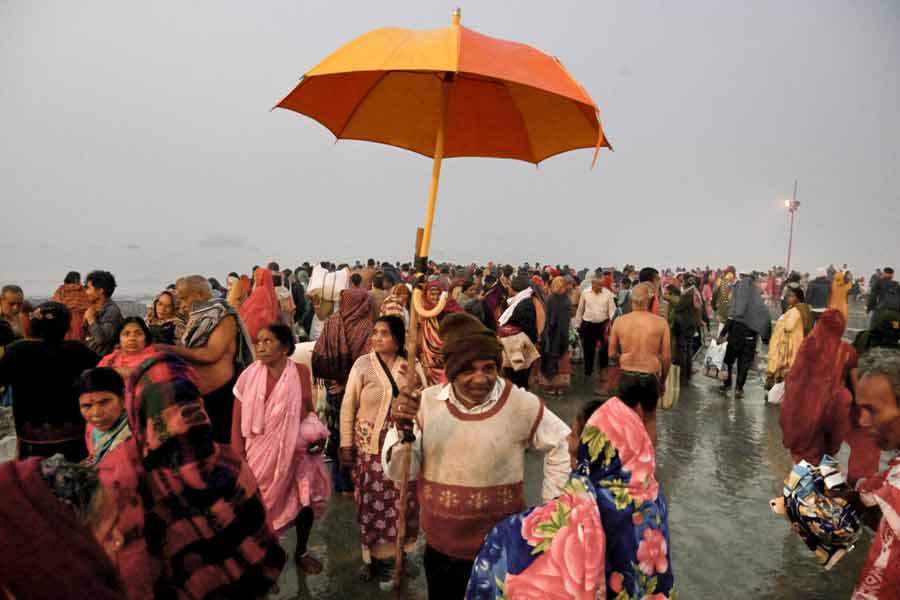 several person died due to heart attack in Ganga Sagar Mela