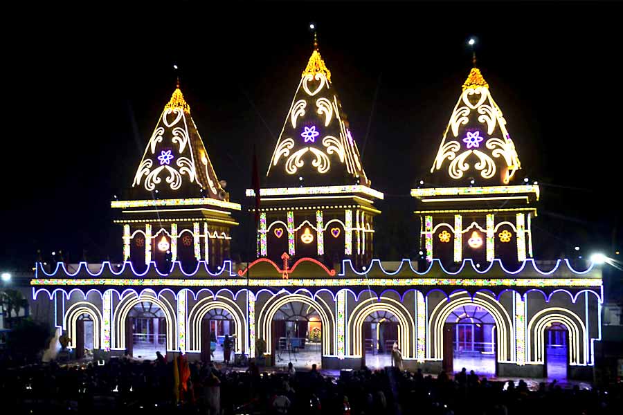 আলোকোজ্জ্বল কপিল মুনির আশ্রম।