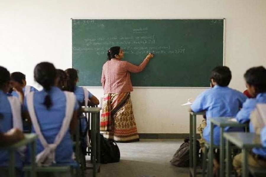 Teachers will not get holidays during the Madhyamik Examination Secondary Education Board gives several conditions dgtl