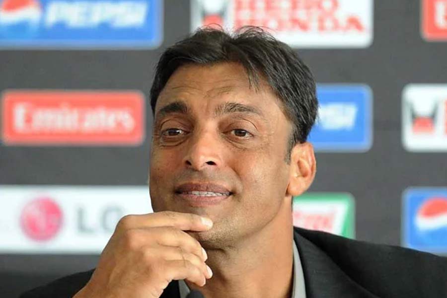 Top international cricketers who battled physical conditions and continued their careers 