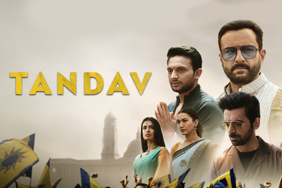 নিজের প্রাসাদে নিজের ওয়েব সিরিজ়েরও শুটিংও করিয়েছেন সইফ। ২০২১ সালে আলি আব্বাস জাফরের পরিচালনায় ওটিটি প্ল্যাটফর্মে মুক্তি পায় ‘তাণ্ডব’ নামে একটি সিরিজ়। ‘তাণ্ডব’ ওয়েব সিরিজ়ে মুখ্যচরিত্রে অভিনয় করেন সইফ।