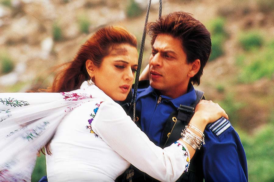 ‘বীর জ়ারা’ ছবির চিত্রনাট্য অনুযায়ী অভিনেত্রীর বাড়ির ঠিকানা পাকিস্তানে। বলিপাড়া সূত্রে খবর, পটৌদী প্যালেসের ভিতর সেই দৃশ্যগুলি শুট করা হয়েছিল। 