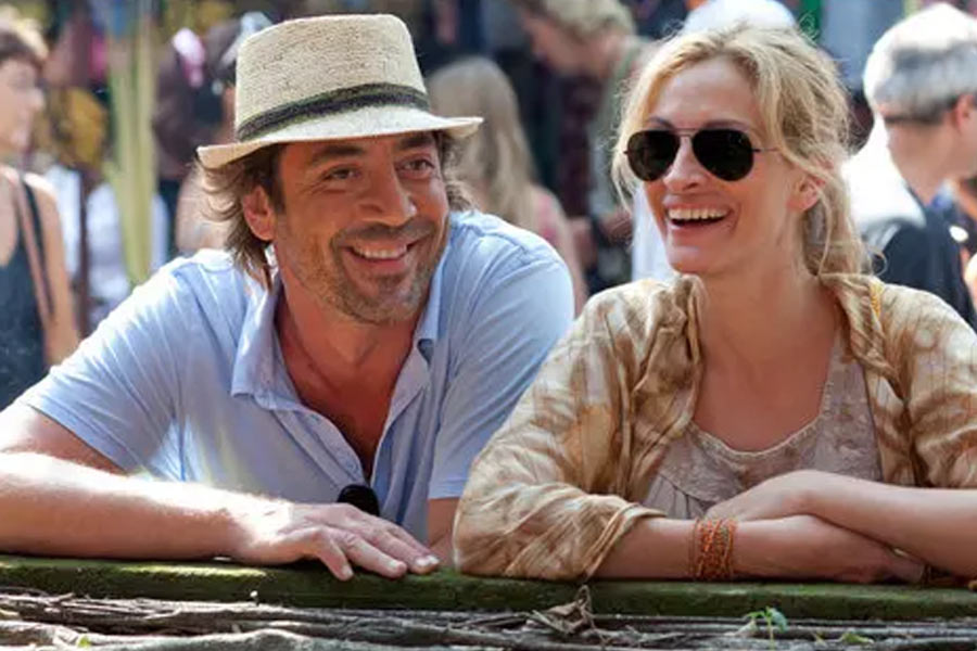 বলিপাড়ার জনশ্রুতি, একটি ইংরেজি ছবির শুটিংও হয়েছে সইফের প্রাসাদে। ২০১০ সালে মুক্তি পাওয়া জুলিয়া রবার্টস অভিনীত রোম্যান্টিক ড্রামা ঘরানার ছবি ‘ইট, প্রে, লভ’ ছবিটির শুটিং হয় পটৌদী প্যালেসে।