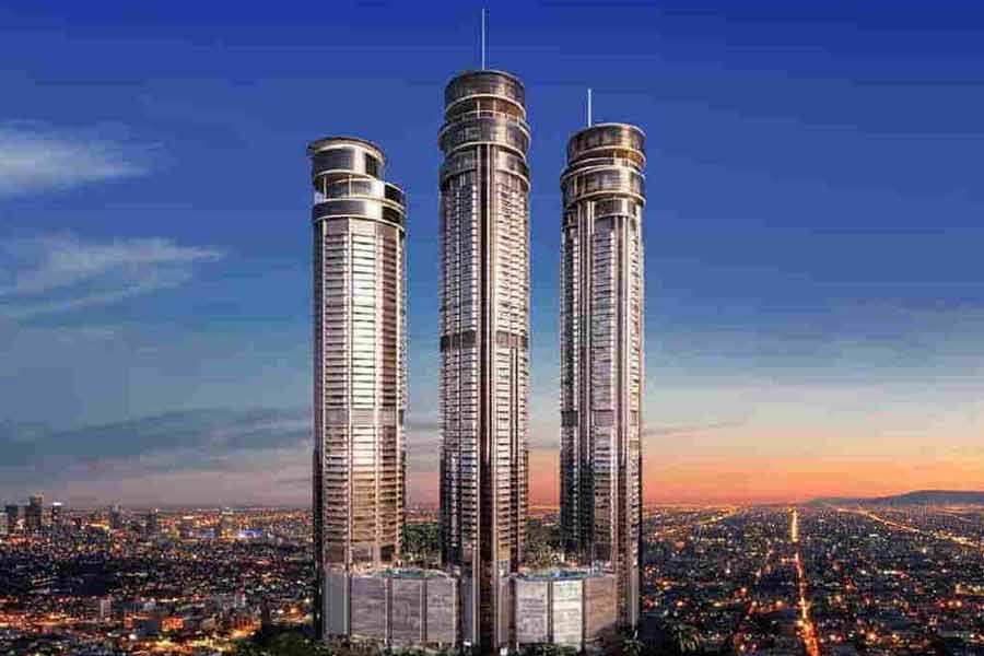 আলিবাগের বাংলোর পাশাপাশি মুম্বইয়ে ৩৪ কোটি টাকা মূল্যের বাড়ি রয়েছে বিরাট এবং অনুষ্কার।