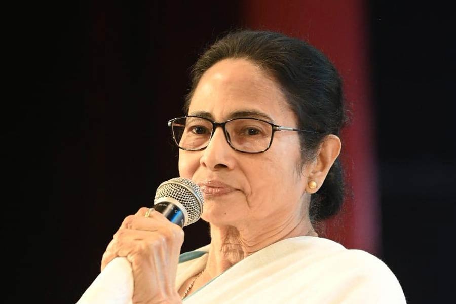 Mamata Banerjee may go to Murshidabad on Monday dgtld