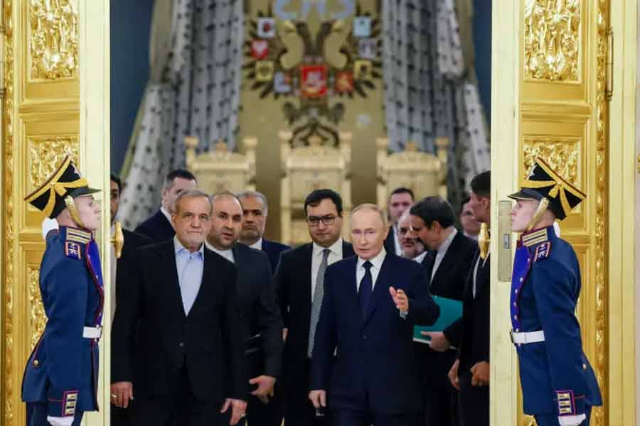 Vladimir Putin and Masoud Pezeshkian sign Russia and Iran partnership treaty in Moscow dgtl