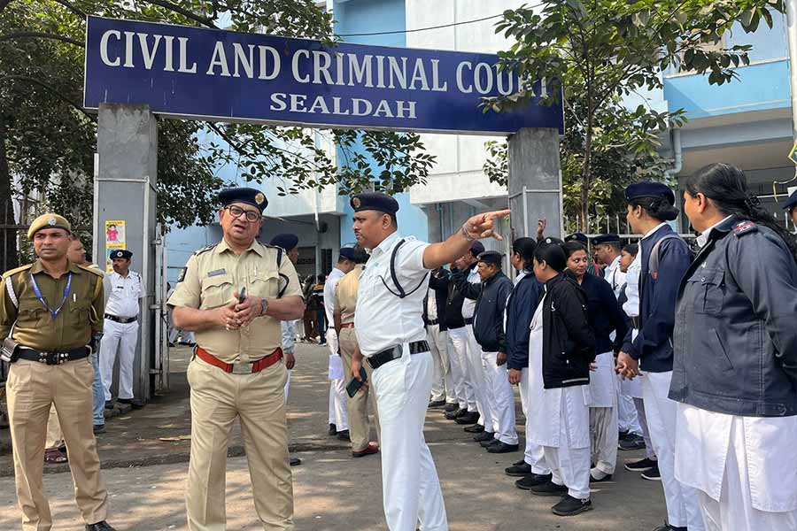 Sealdah court to pronounce verdict in RG Kar doctor's rape and murder, security scenario  at the court dgtl