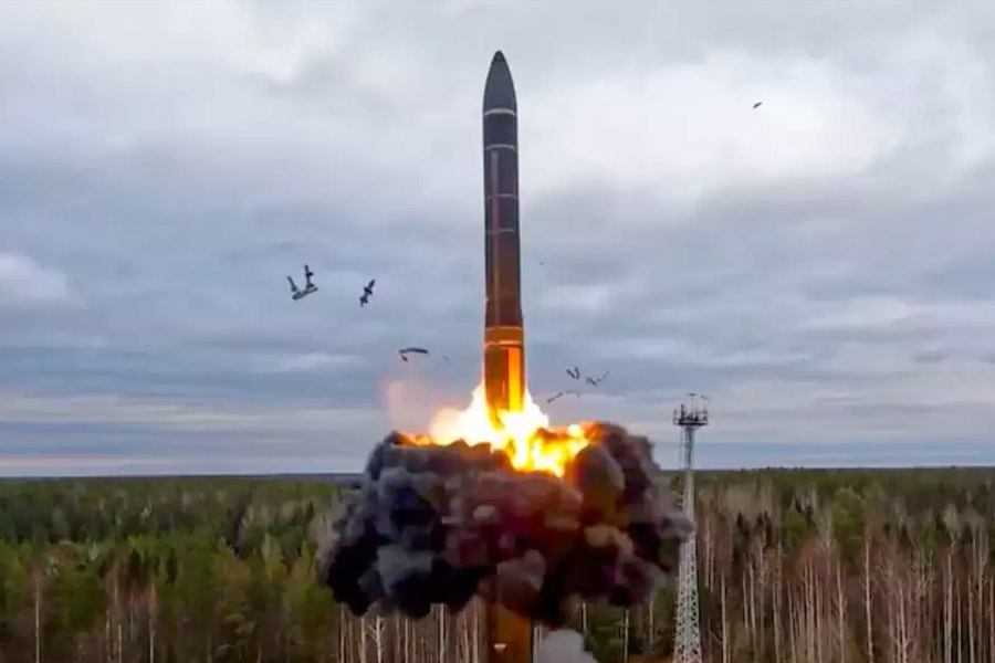 Global fire power index 2025 India is military still ahead from Pakistan know US Russia and China ranking 