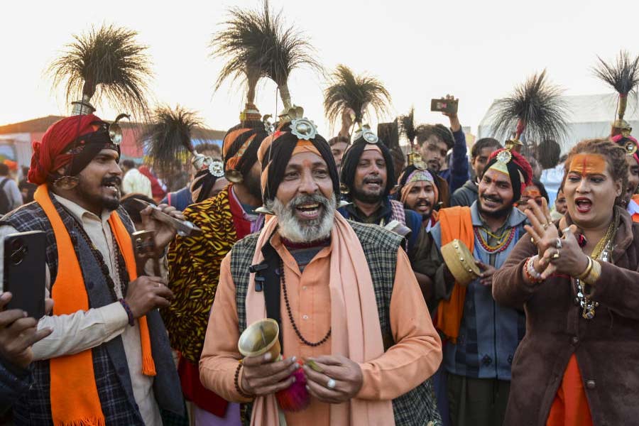 All you need to know about Mahamandaleshwar Narayanand Giri Maharaj alias Golden Baba from Mahakumbh 