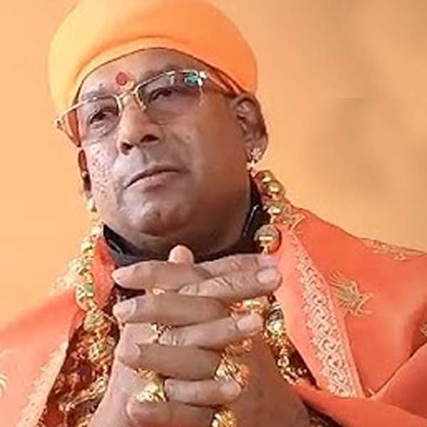 All you need to know about Mahamandaleshwar Narayanand Giri Maharaj alias Golden Baba from Mahakumbh 