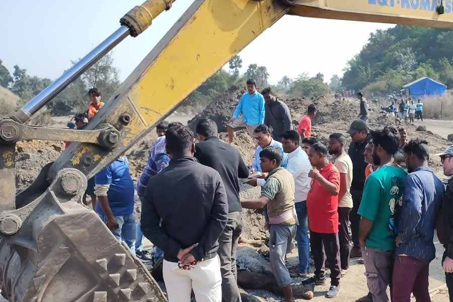 Several labour died due landslide in Asansol