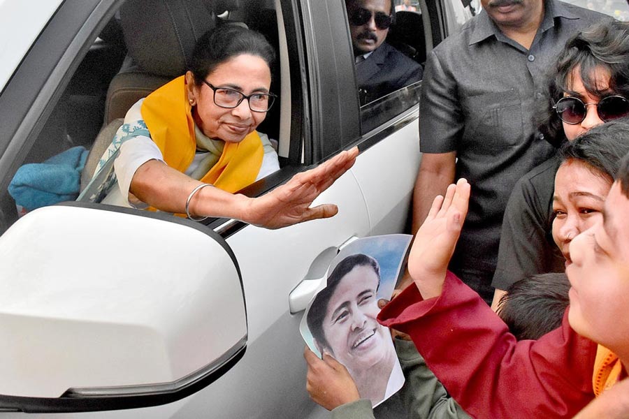 Speculations arise after Mamata Banerjee visits North Bengal